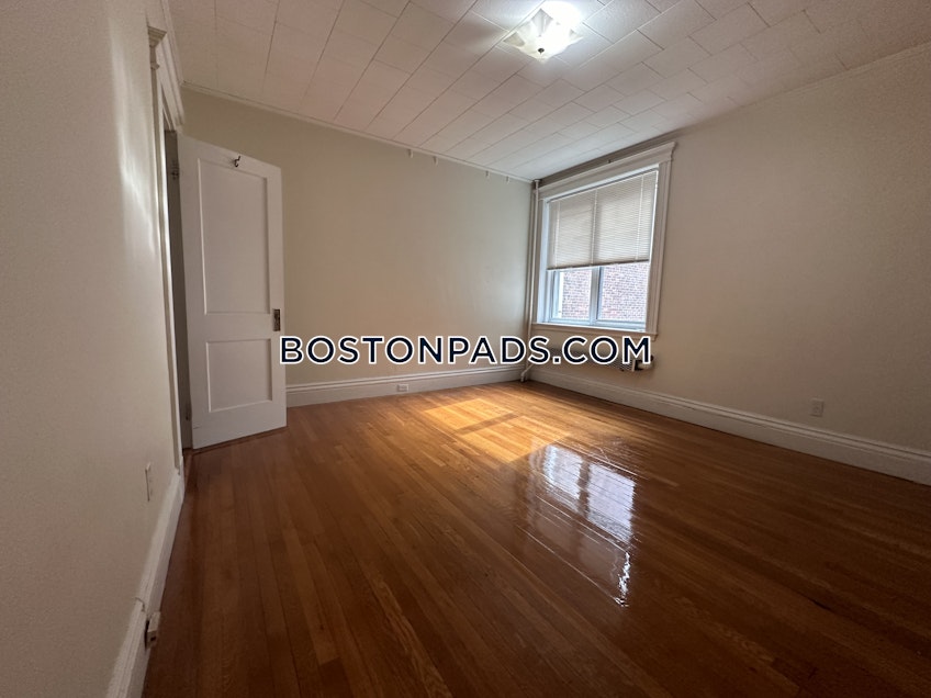 Brookline - $3,400+ /month