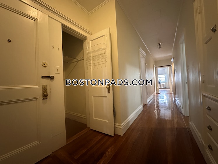 Euston St., Brookline