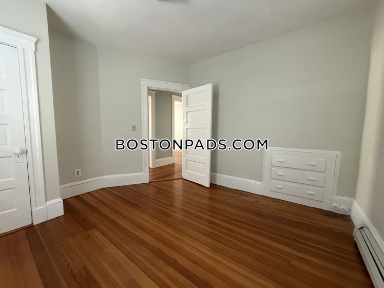 Conwell Ave., Somerville