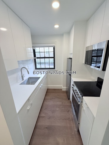 Harvard Square, Cambridge, MA - 1 Bed, 1 Bath - $2,775 - ID#8002269