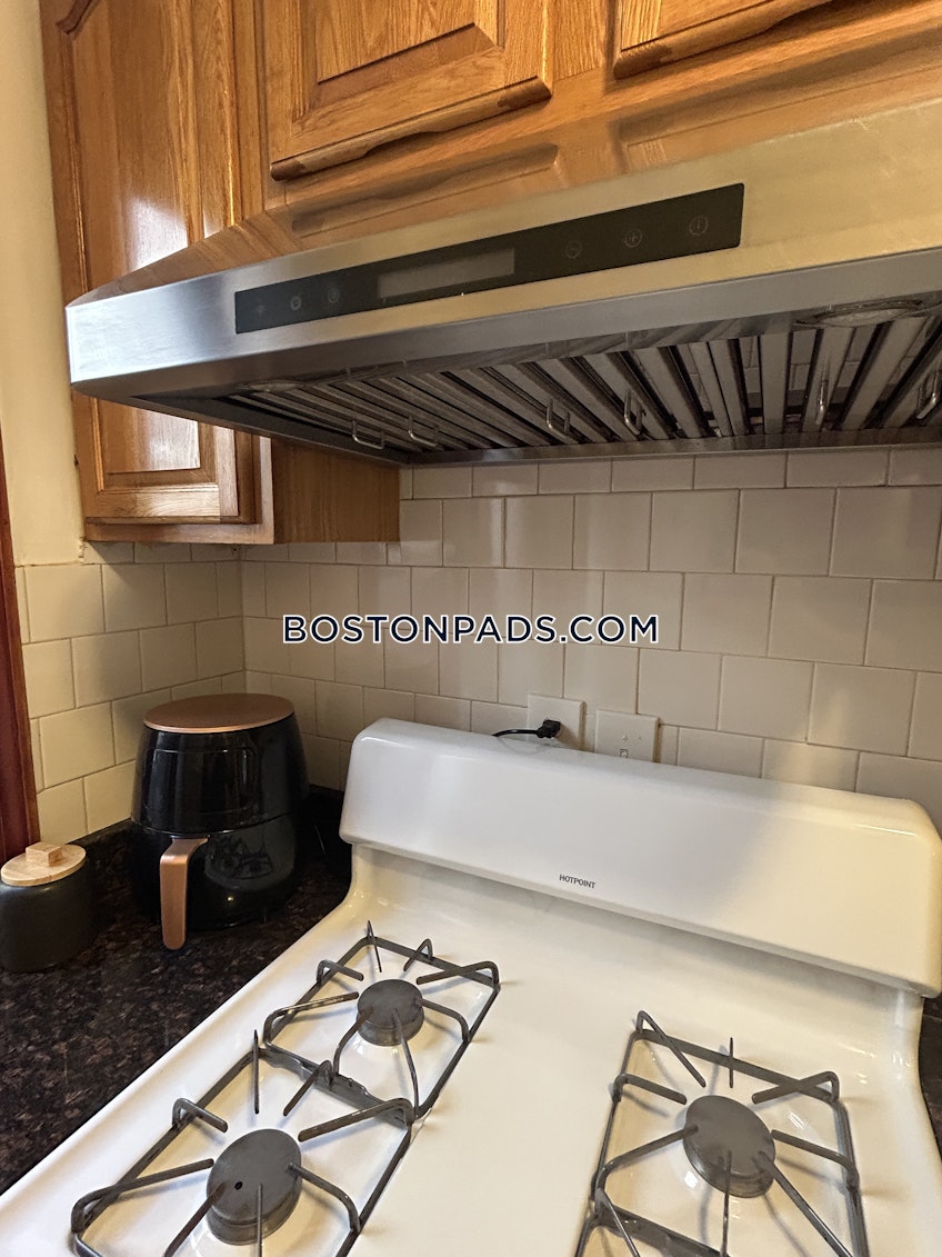 Boston - $3,200+ /month