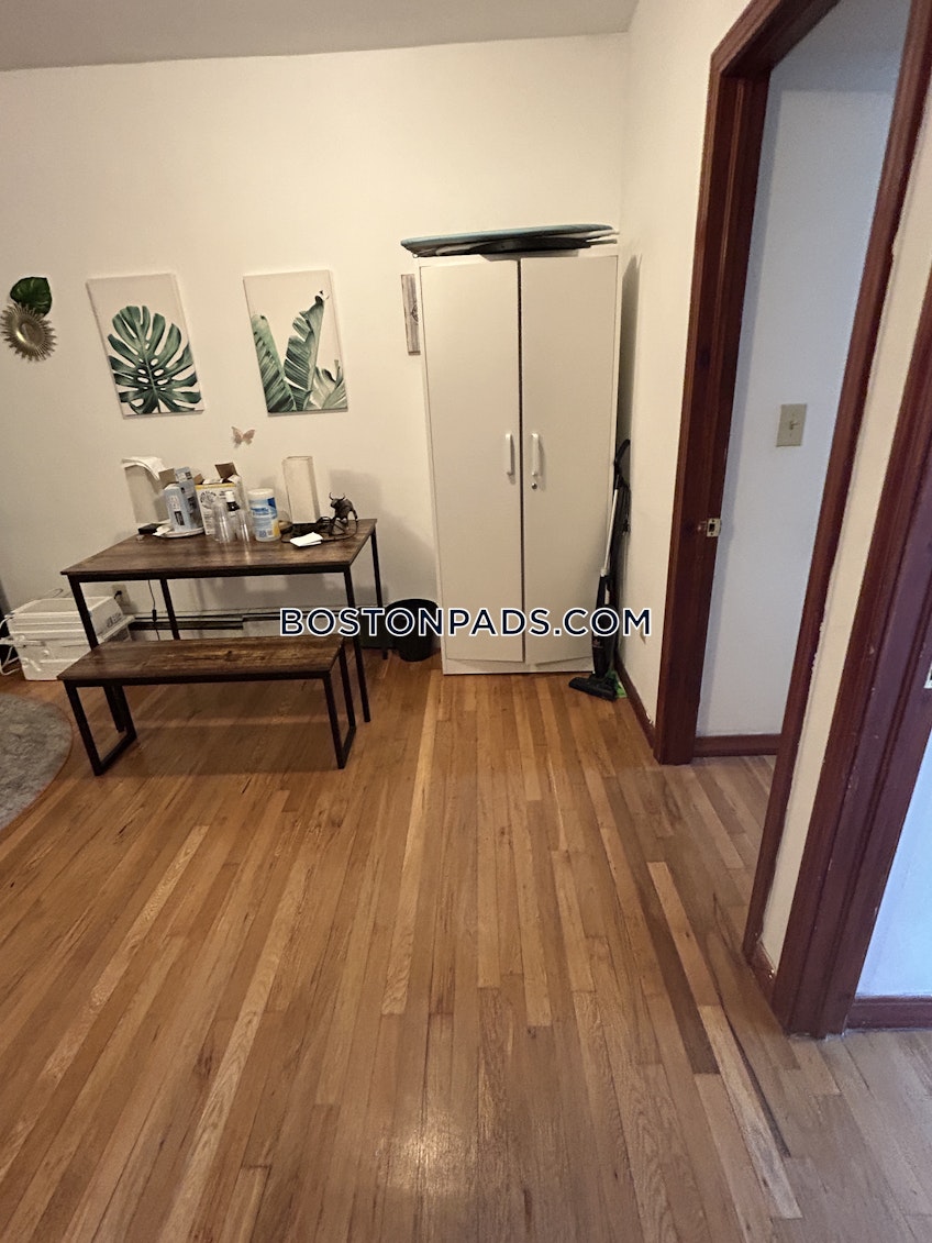 Boston - $3,200+ /month