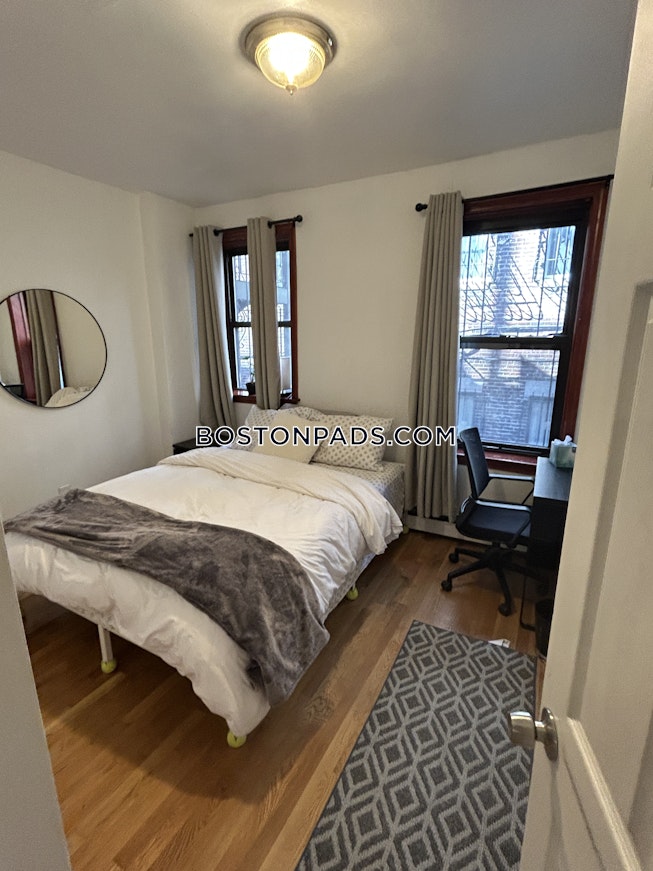 Boston - $3,200+ /mo