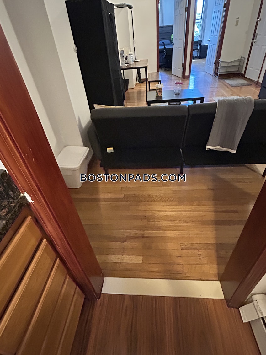 Boston - $3,200+ /month