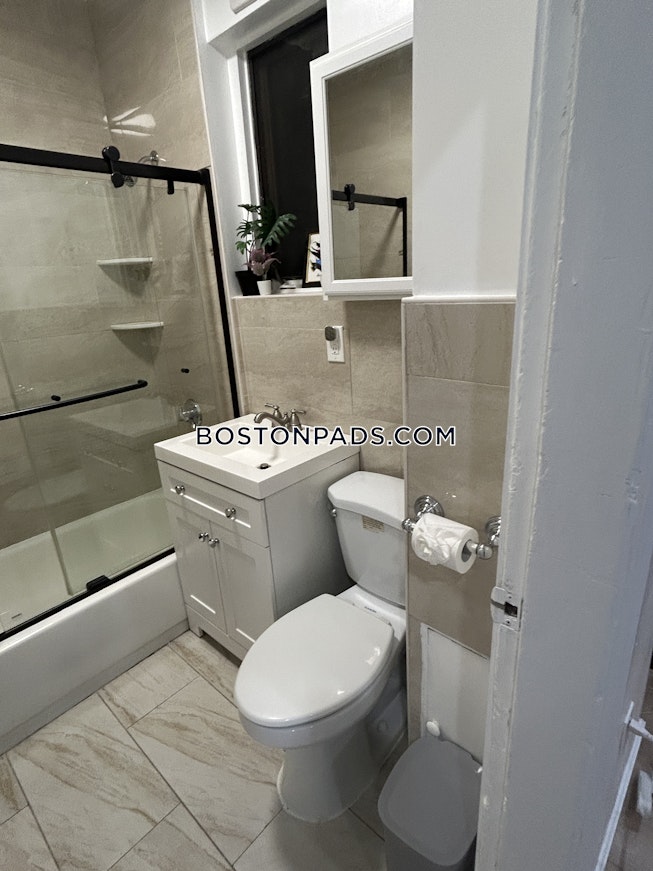 Boston - $3,200+ /mo