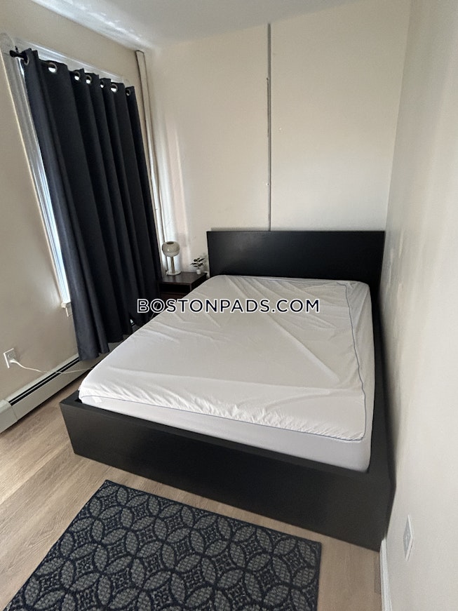 Boston - $3,200+ /mo