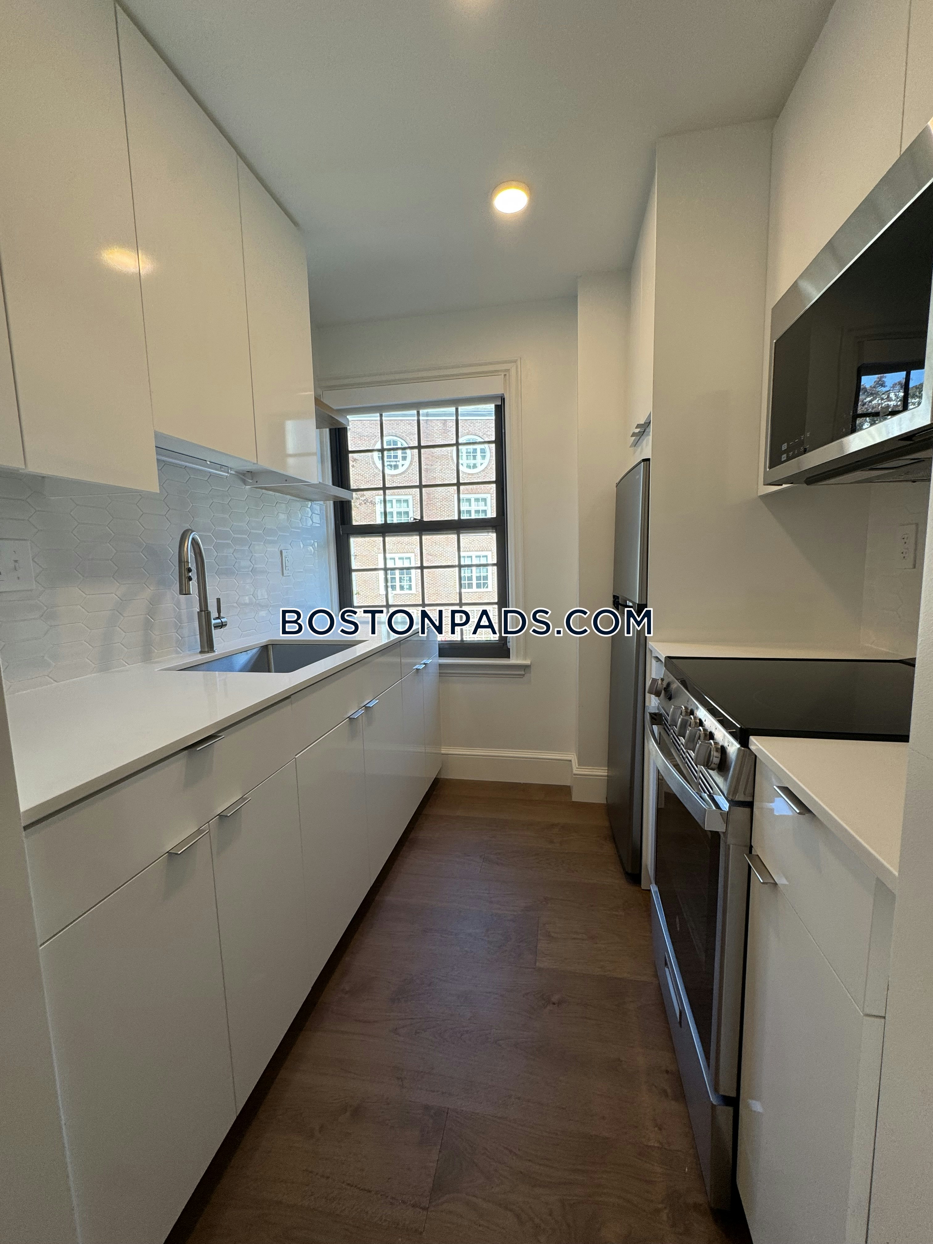 Harvard Square, Cambridge, MA - 1 Bed, 1 Bath - $2,825 - ID#8002285