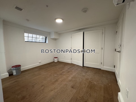 Massachusetts Ave. Cambridge photo 2