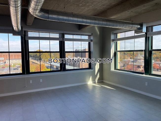 Brockton - $2,950+ /mo