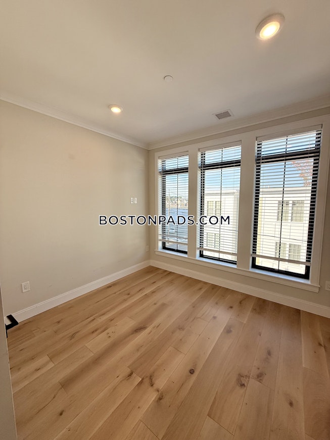 Boston - $3,875+ /mo