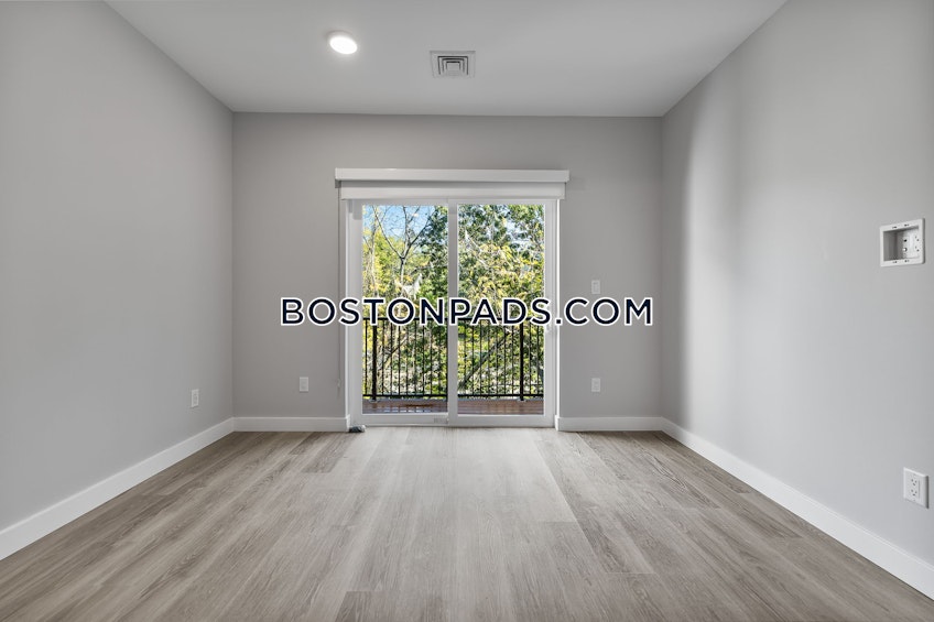 Woburn - $3,500+ /month