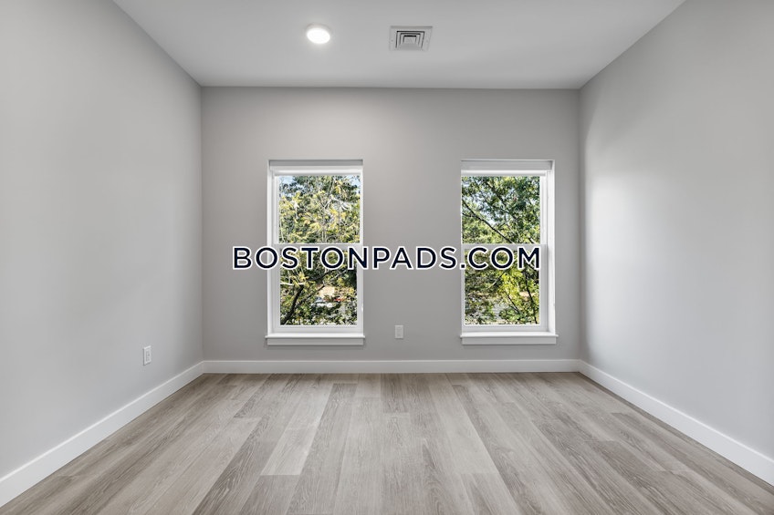 Woburn - $3,225+ /month