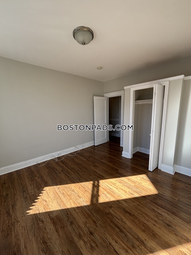 Boston - $2,800+ /mo
