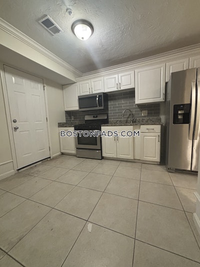 Roxbury 3 Beds 1 Bath Boston - $2,700 No Fee
