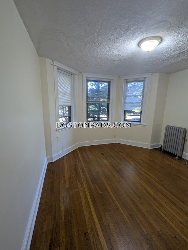 Boston - $2,150+ /mo