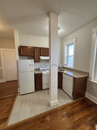 Commonwealth Ave. Boston