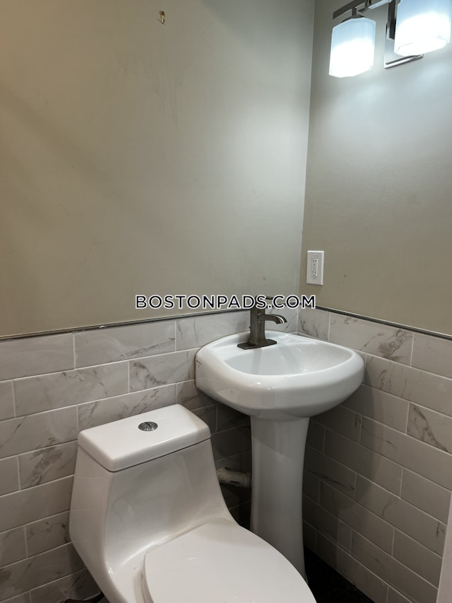 Boston - $13,600+ /mo