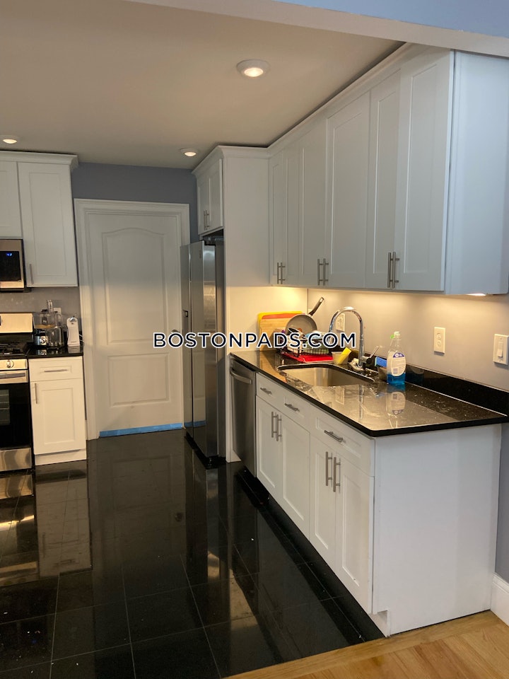 brighton-5-beds-5-baths-boston-13600-4108407 