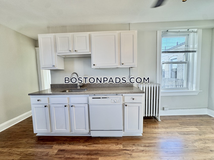 Boston - $4,200+ /month