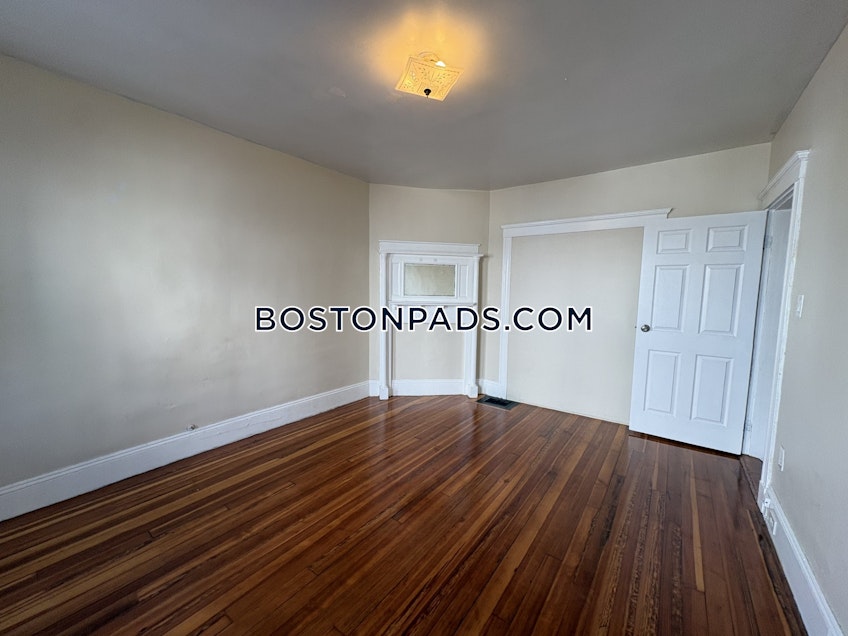 Boston - $2,850+ /month
