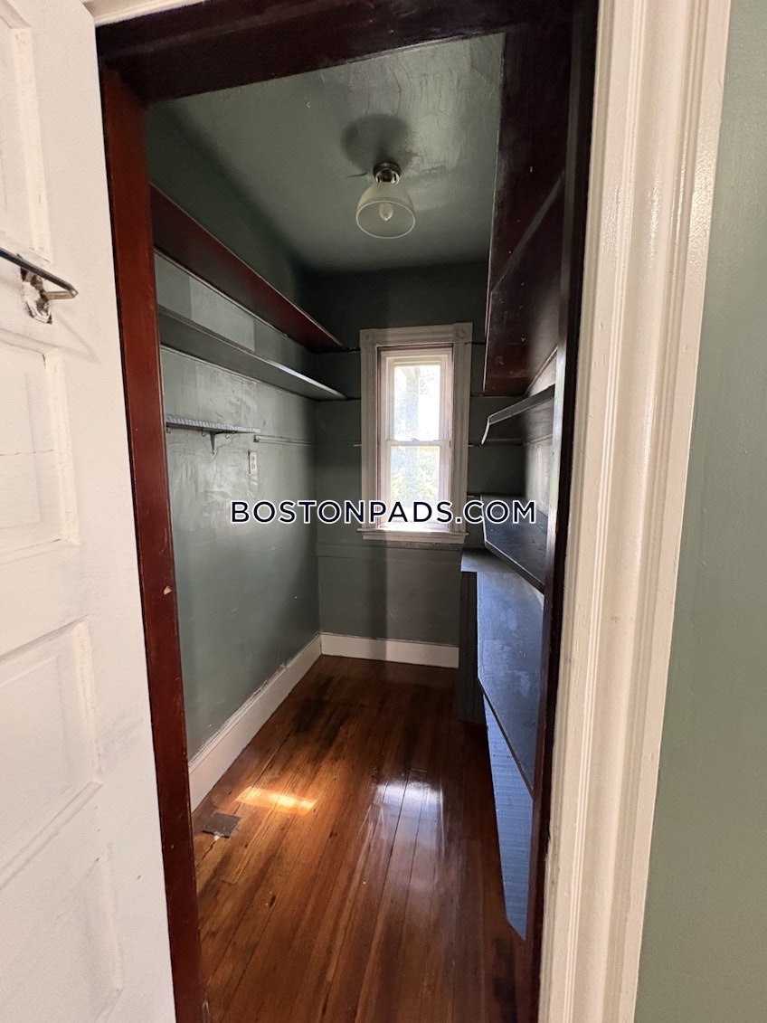 Boston - $2,850+ /month