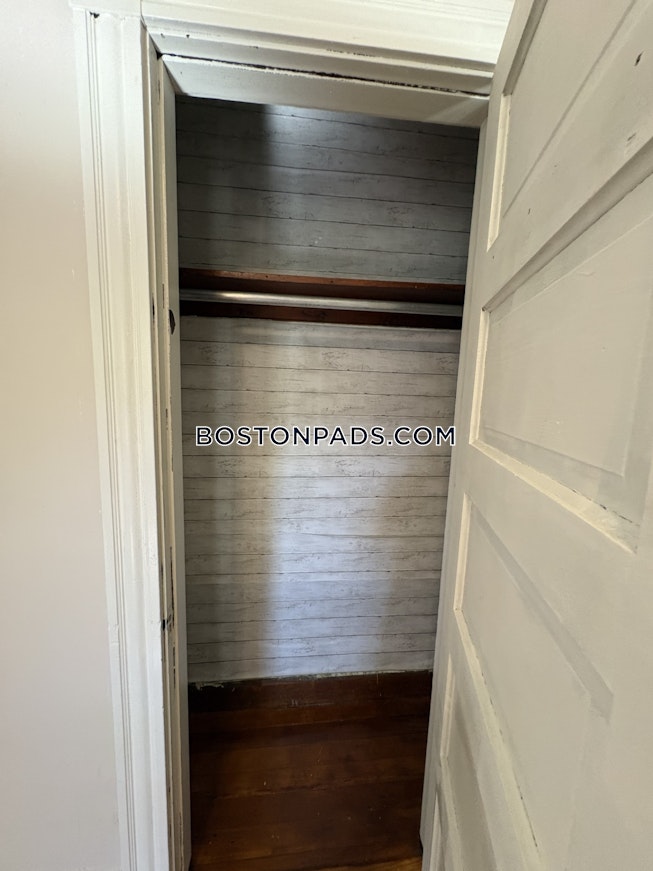 Boston - $2,850+ /mo