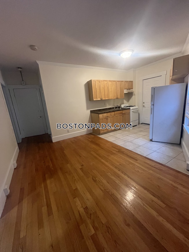 Cambridge - $2,700+ /mo