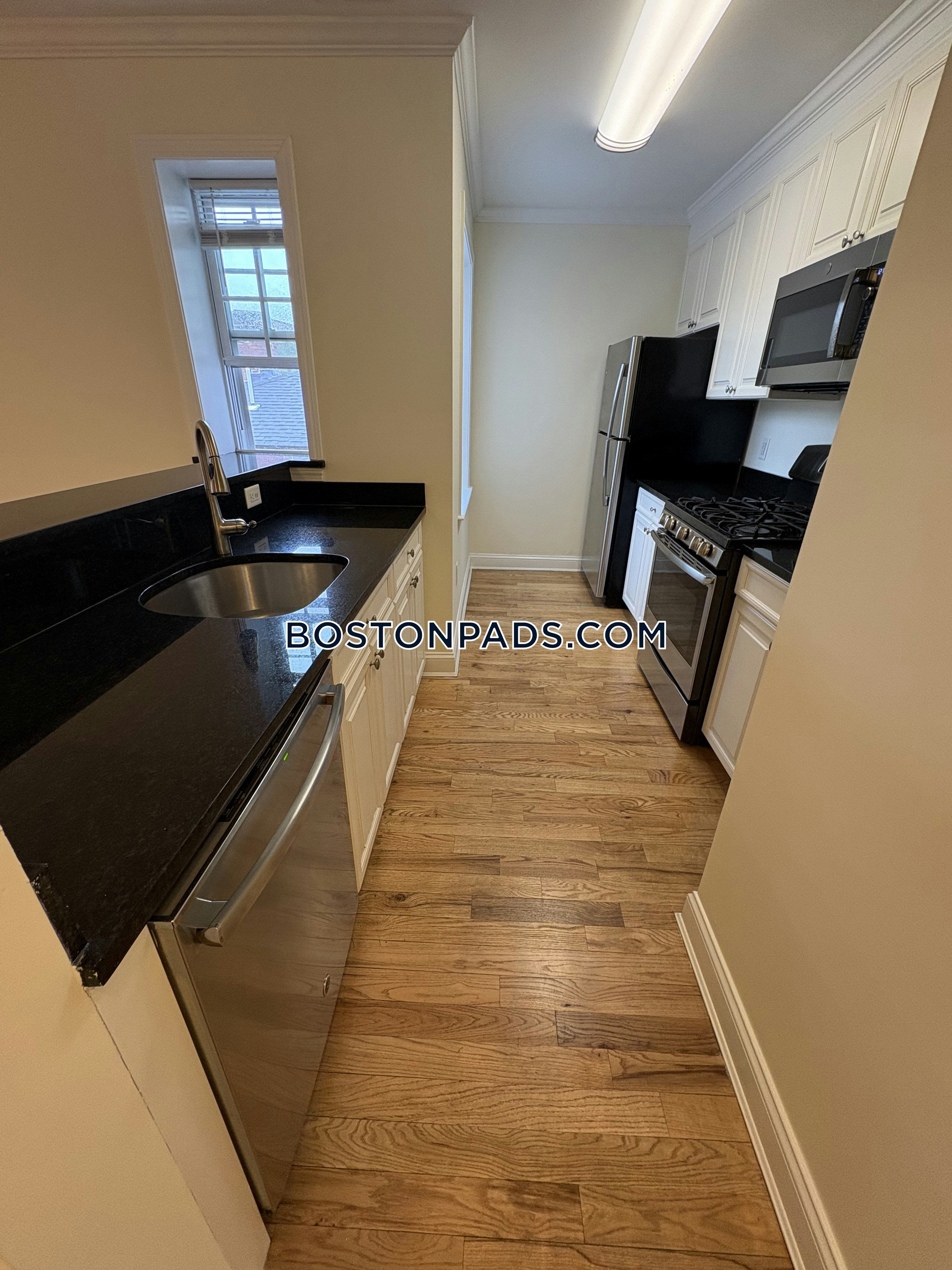 Cambridge - $4,595