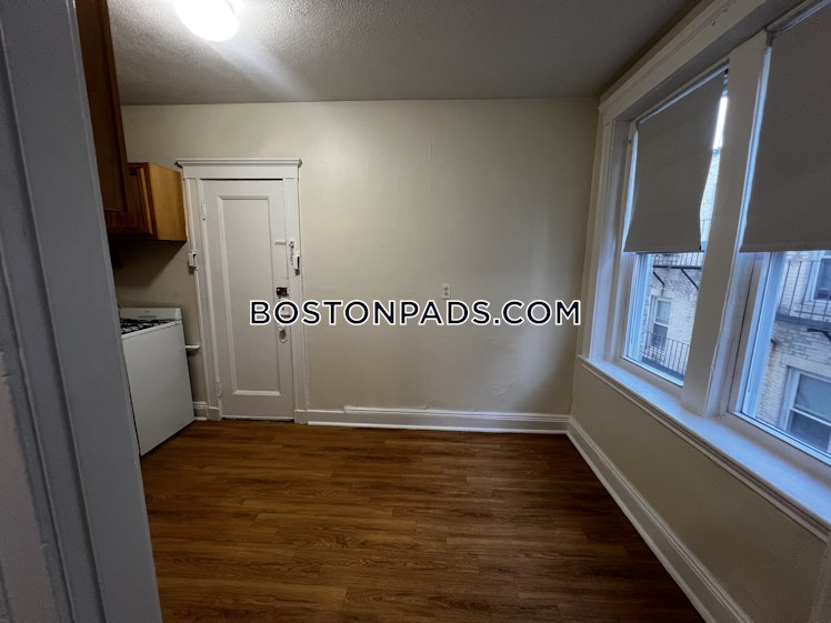 Brainerd Rd., Boston