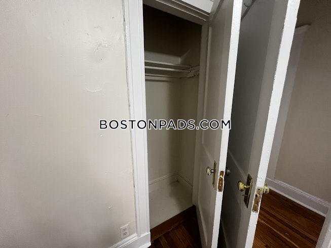 Boston - $2,450+ /mo