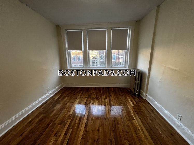 Brainerd Rd., Boston