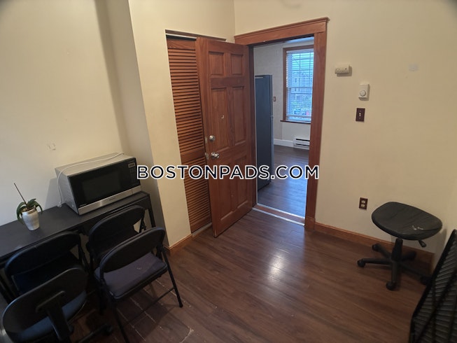 Boston - $4,500+ /mo