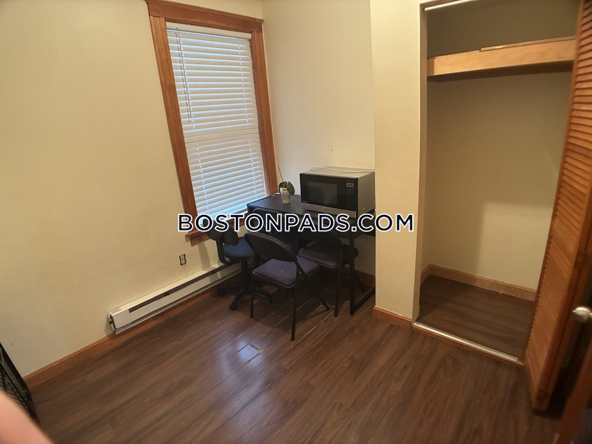 Boston - $4,100+ /month