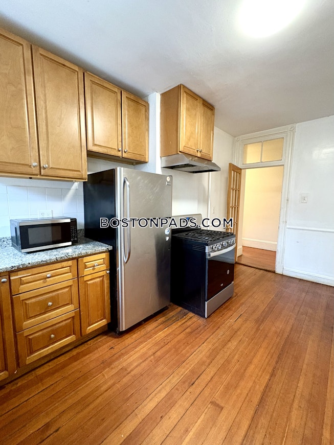 Boston - $4,200+ /mo