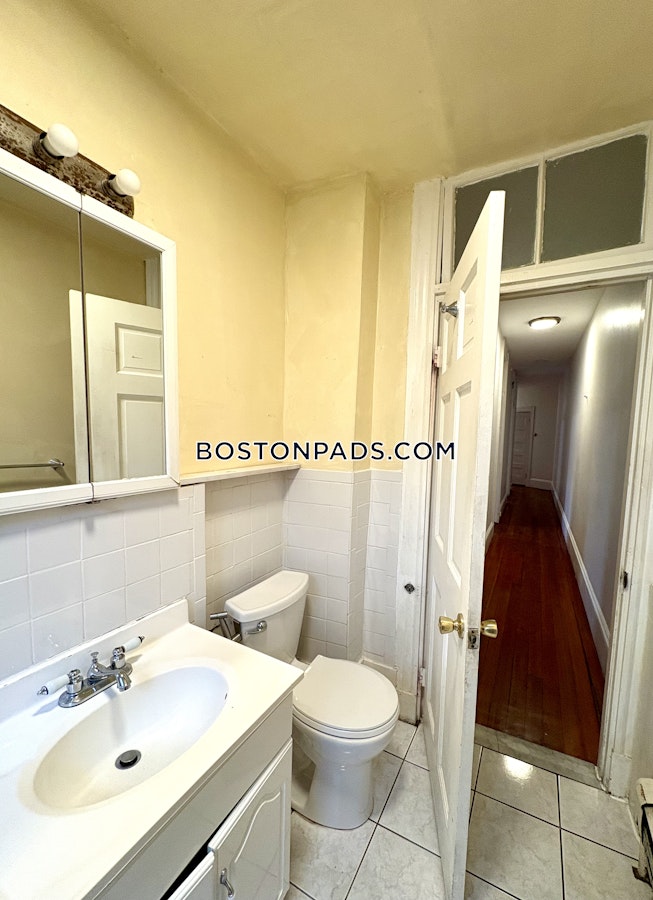 Boston - $4,200+ /mo