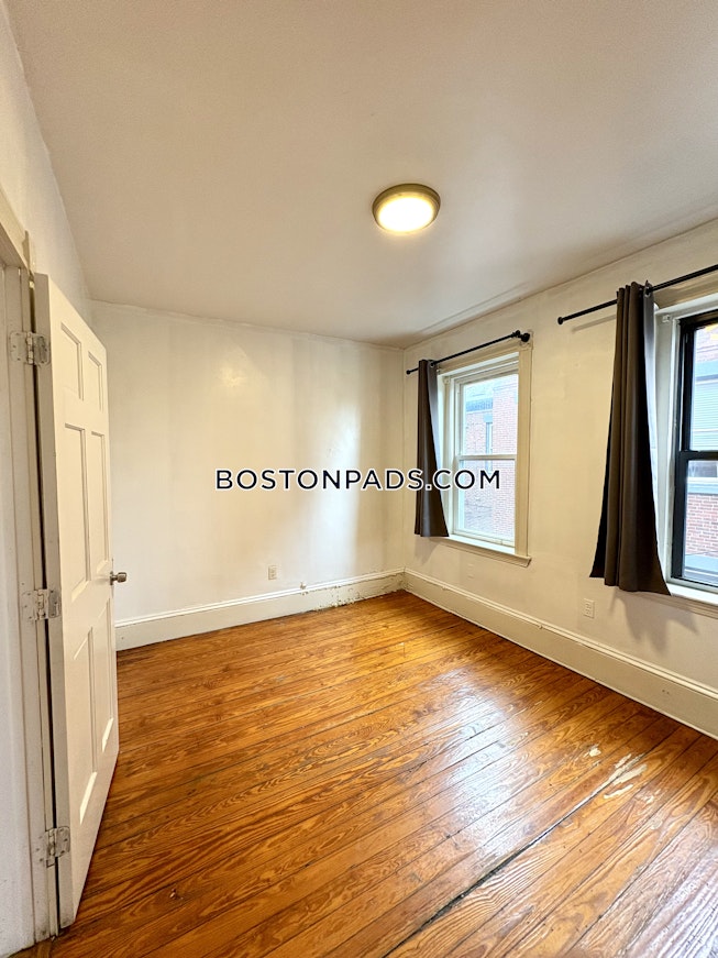 Boston - $4,200+ /mo