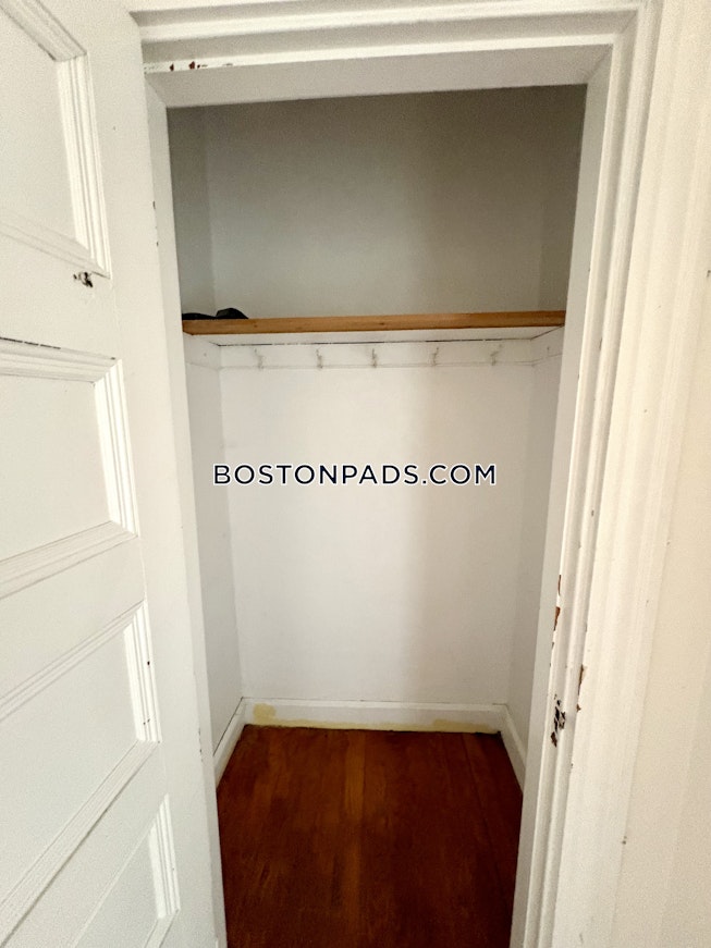 Boston - $4,200+ /mo