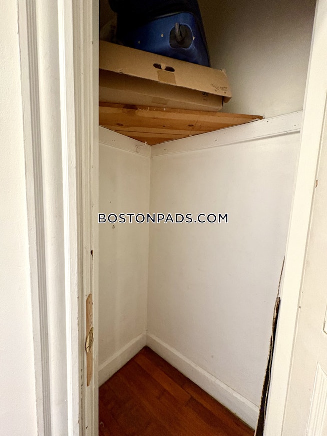 Boston - $4,200+ /mo
