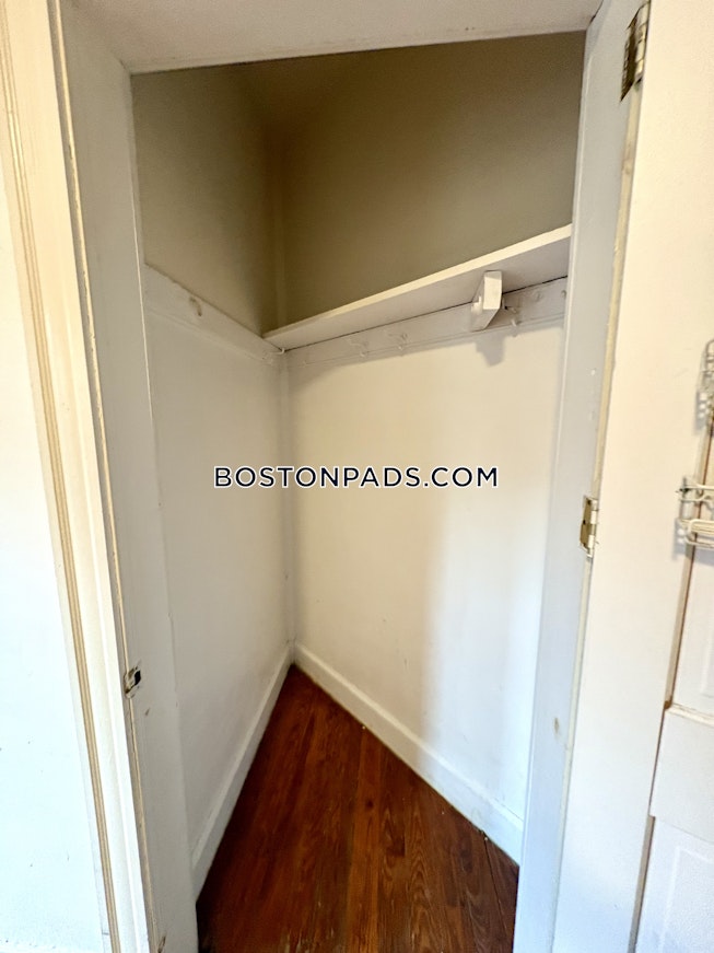 Boston - $4,200+ /mo