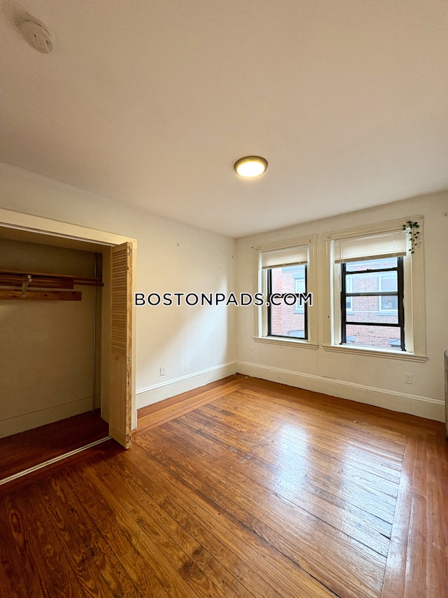 Boston - $4,200+ /mo