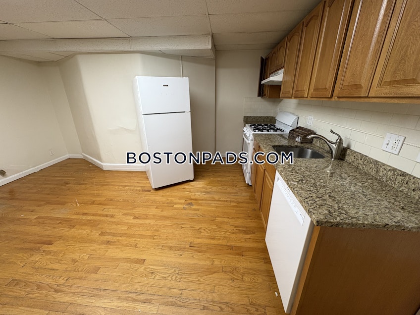 Boston - $4,500+ /month