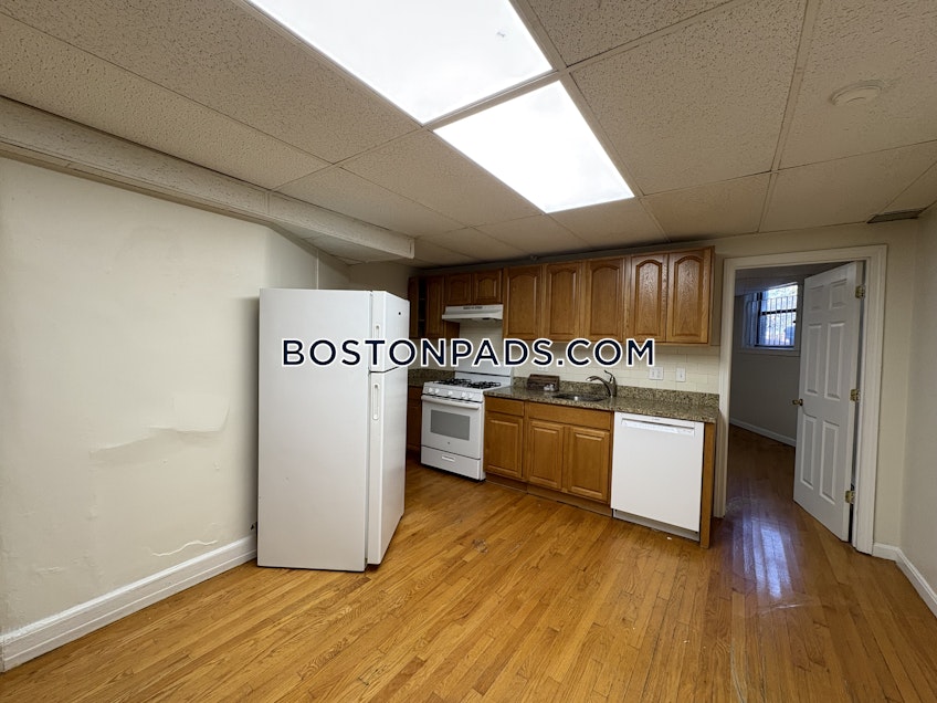 Boston - $4,500+ /month