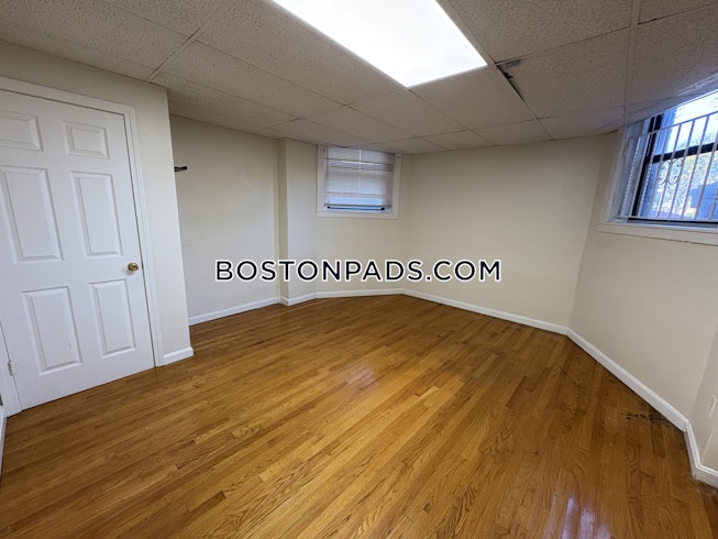Boston - $4,500+ /mo