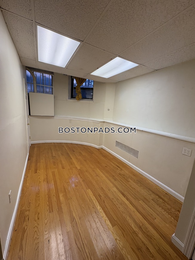 Boston - $4,500+ /mo
