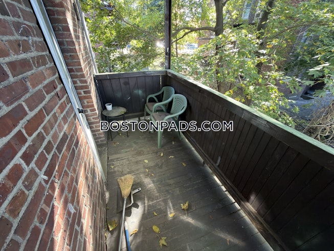 Boston - $4,000+ /mo