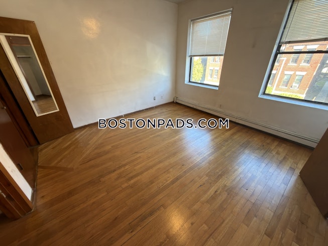 Boston - $4,000+ /mo