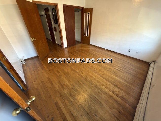 Boston - $4,000+ /mo