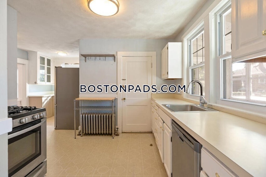 Newton - $5,300+ /month