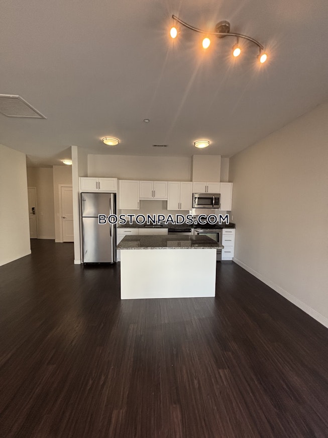 Boston - $4,062+ /mo