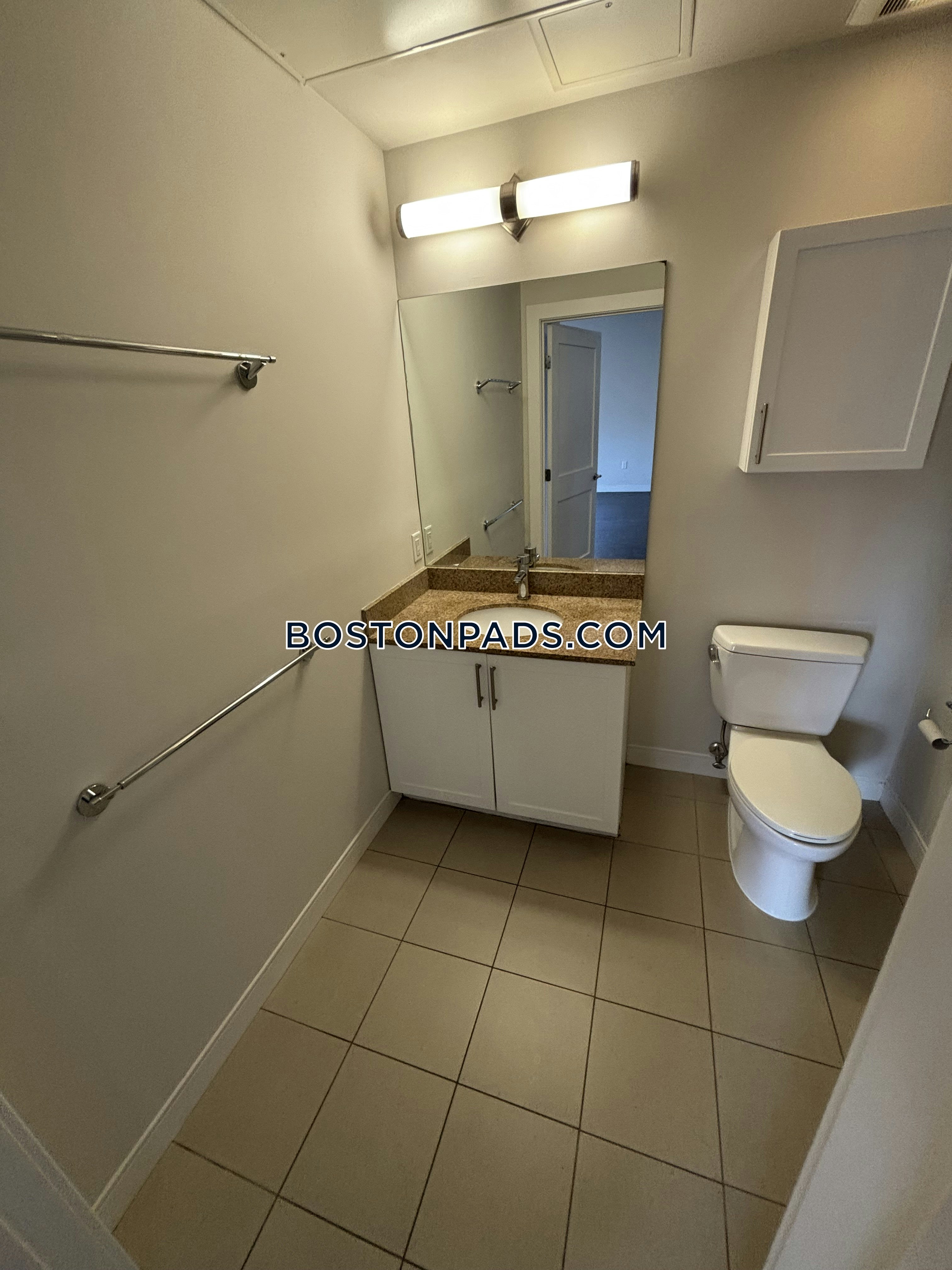 Boston - 1 Beds, 1 Baths